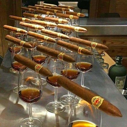 CIGARS & WHISKY CORNER